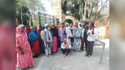 अखलासपुर की नयी बस्ती सेमरिया में नहीं बनी पक्की सड़क