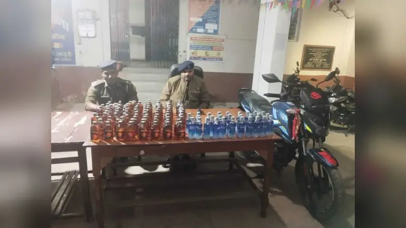 35 लीटर शराब जब्त, तस्कर फरार