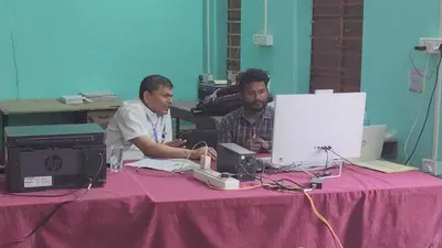 शिक्षक पहुंचे विलंब होगी कार्रवाई: डीईओ