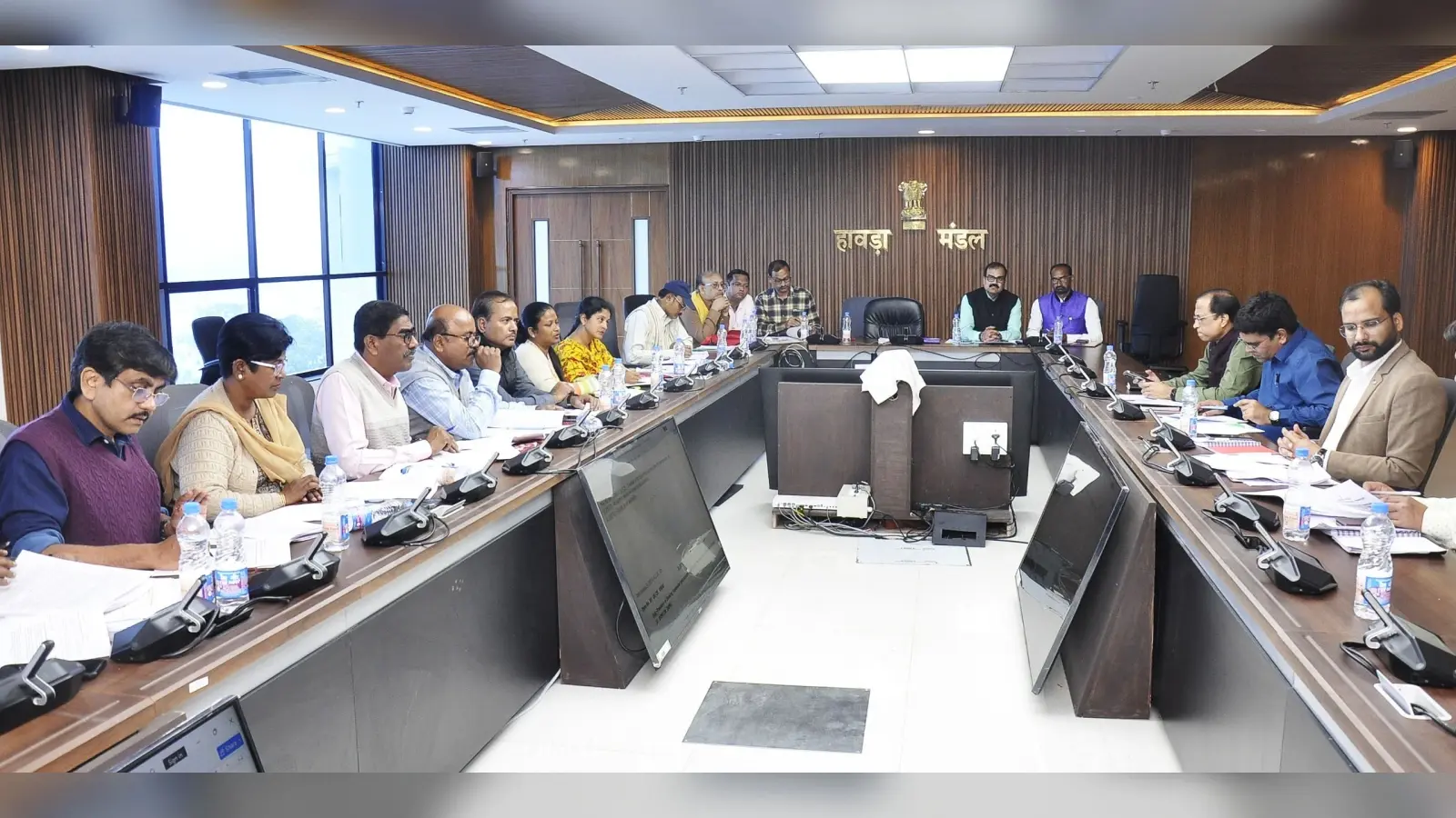 रेल कर्मियों की कई मांगों पर की गयी चर्चा