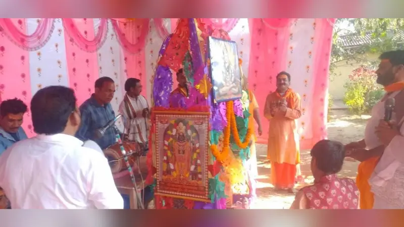 हनुमान मंदिर की प्राण-प्रतिष्ठा की वर्षगांठ पर हरिनाम संकीर्तन