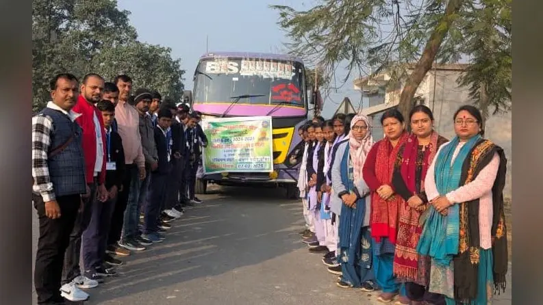 उउवि चपय गंगेली के बच्चों ने किया मंदार का परिभ्रमण