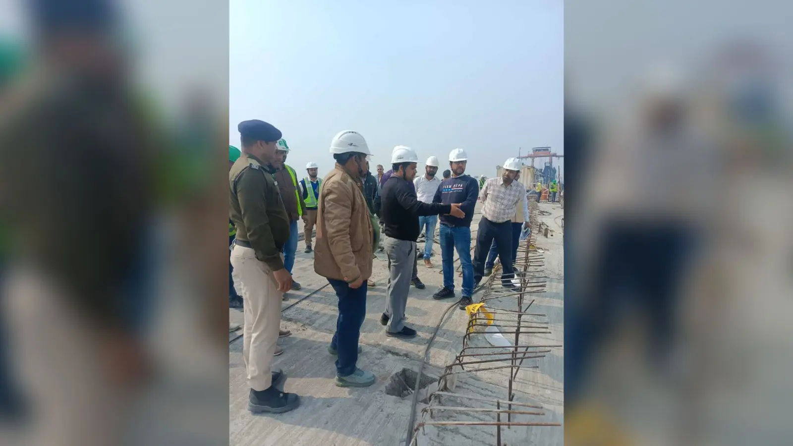 बकौर-भेजा निर्माणाधीन पुल का डीएम ने किया निरीक्षण, तय समय-सीमा में कार्य पूर्ण करने का निर्देश