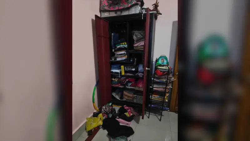 Deoghar news : दंपती गये थे काम पर व बच्ची स्कूल, चोरों ने दिनदहाड़े बंद घर का ताला तोड़कर नकदी व जेवरात उड़ाये
