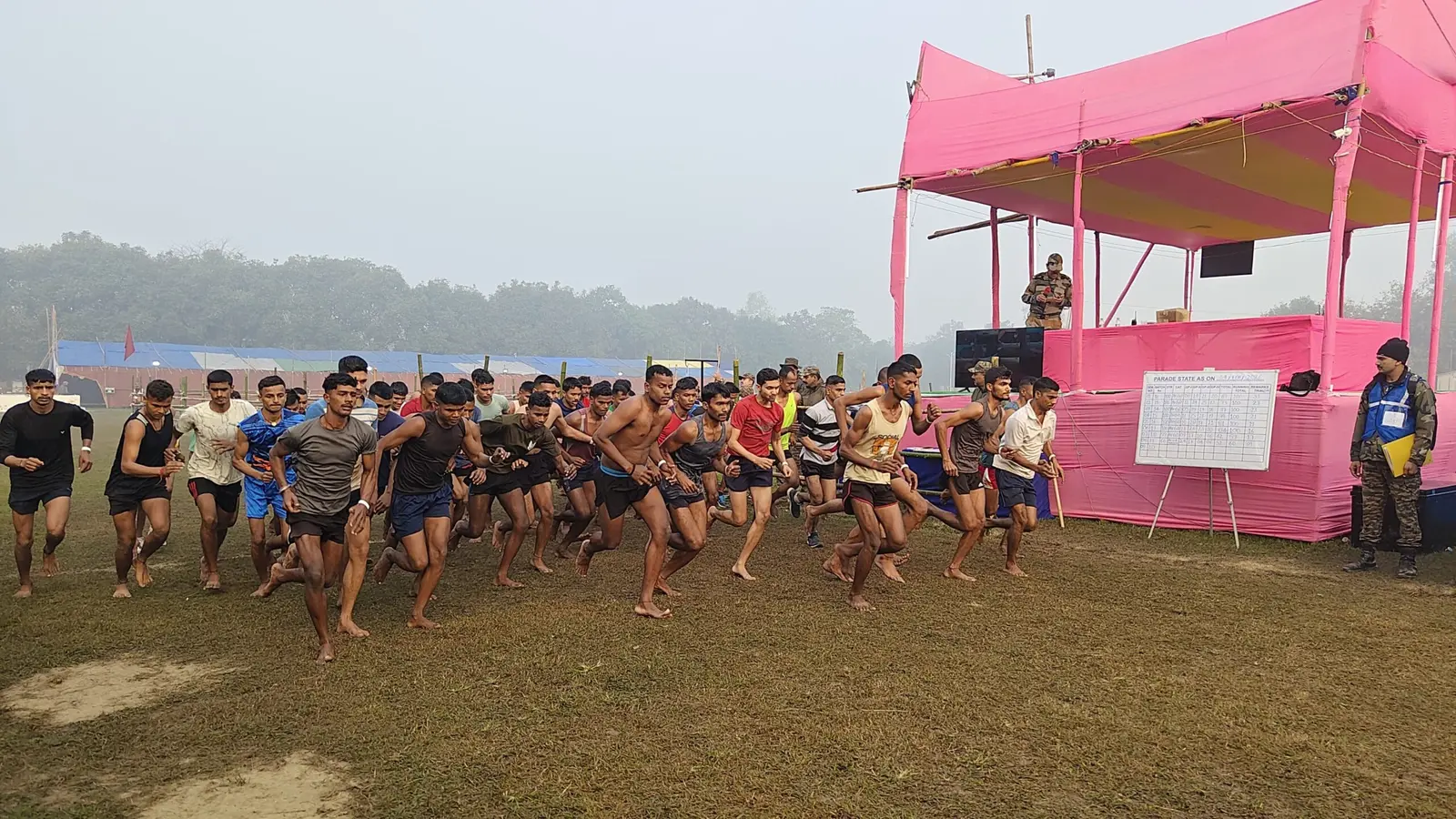 अग्निवीर भर्ती रैली: सातवें दिन 12 जिले के युवाओं ने अग्निवीर ऑफिस असिस्टेंट व एसकेटी पद के लिए लगायी दौड़