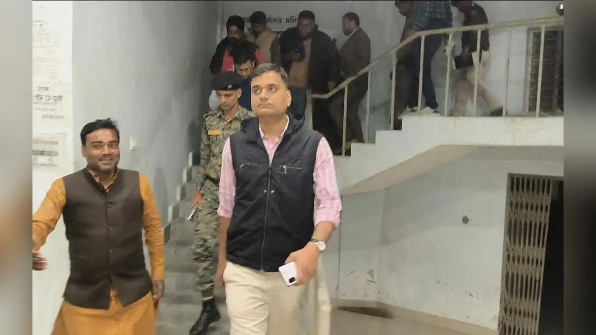डीएम ने सभी किसानों से एफआर आइडी बनाने की अपील की