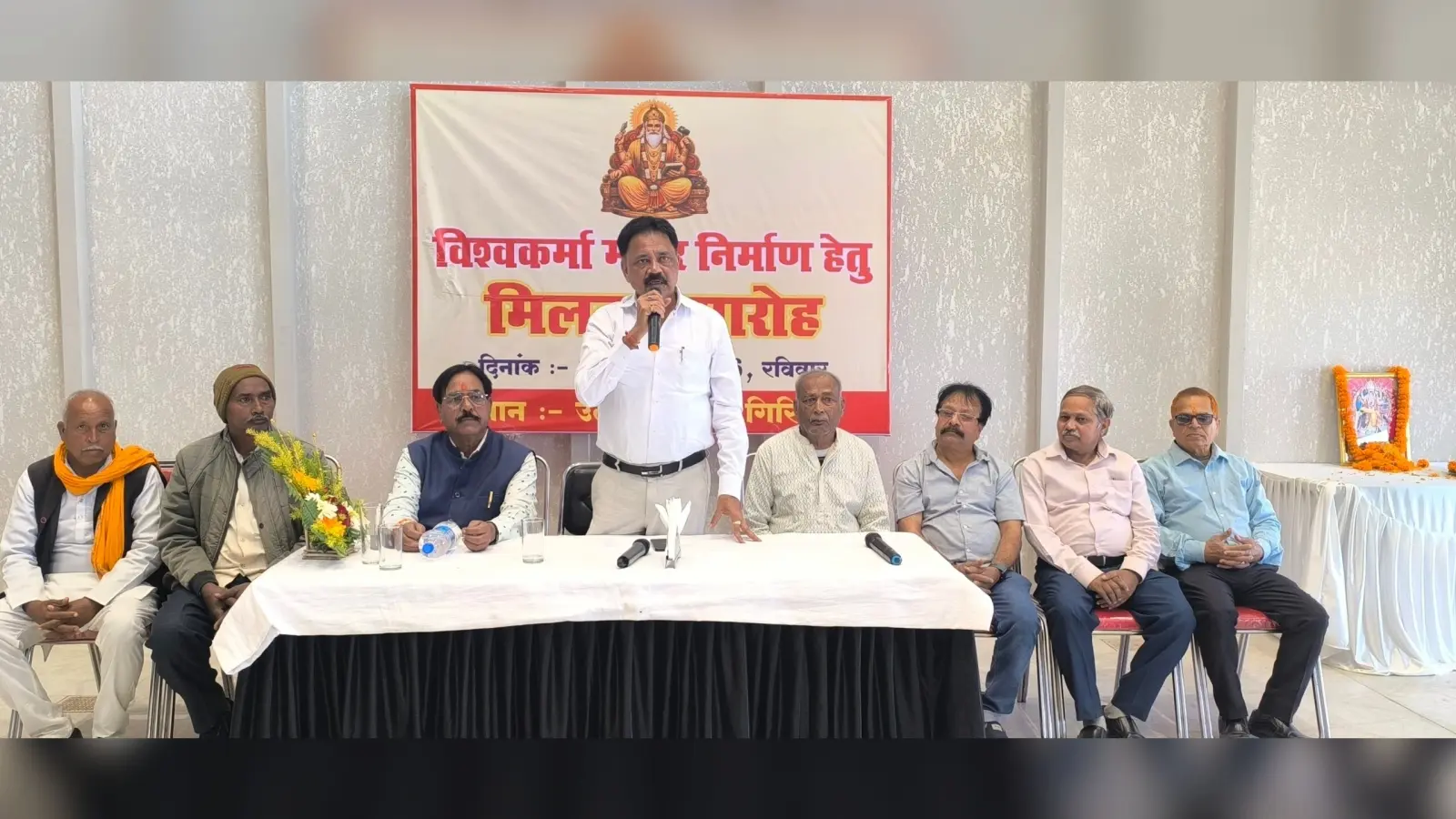 Giridih News :समिति में समाज के वरिष्ठ लोगों को शामिल करें : सुदिव्य
