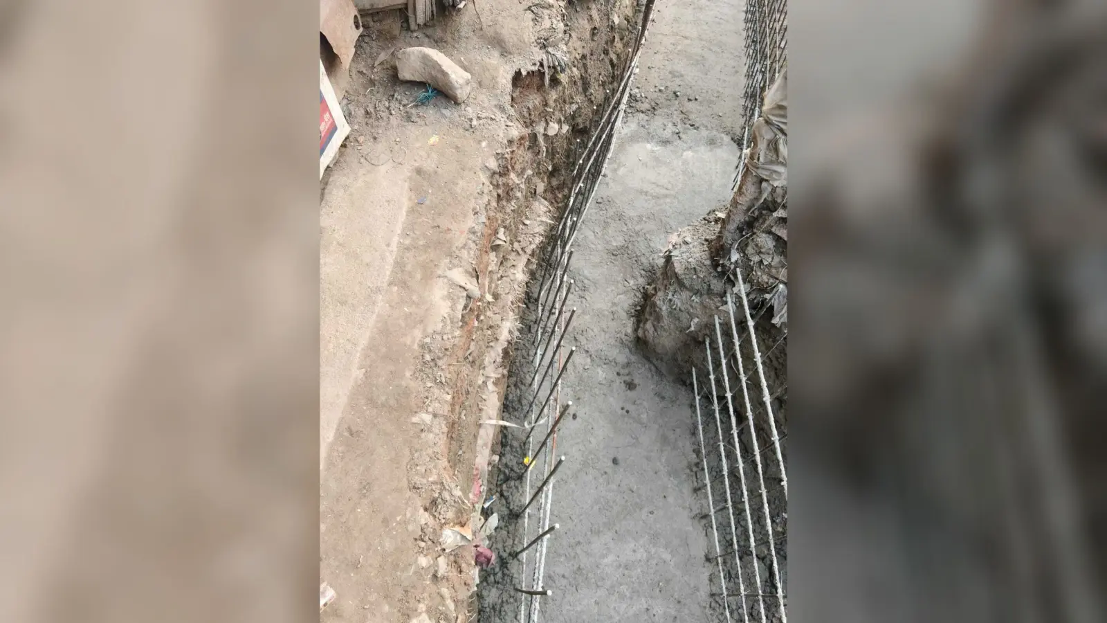 मुख्य बाजार में नाला निर्माण में घटिया सामग्री के उपयोग का आरोप