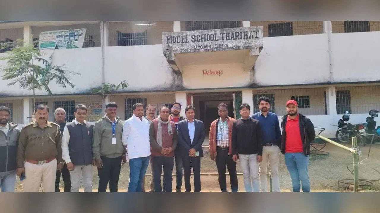 डीइओ ने विभिन्न परीक्षा केंद्रों का किया औचक निरीक्षण