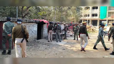 Aurangabad News : अनुमंडलीय कोर्ट को खाली कराकर चलाया गया सर्च अभियान