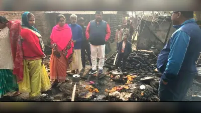 टेटगामा गांव में शॉर्ट सर्किट से लगी आग में तीन घर जले, लाखों का नुकसान