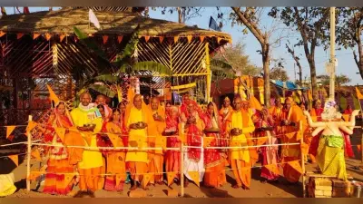 यज्ञ मंडप की परिक्रमा के लिए उमड़ रही है भीड़