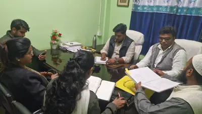 बैठक में विकास योजनाओं की हुई समीक्षा, राजस्व महाअभियान पर जोर