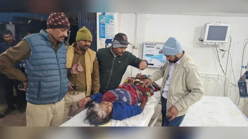 अज्ञात वाहन के धक्के से महिला जख्मी, रेफर