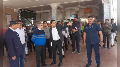 डीआरएम ने रेलवे स्टेशन व वाशिंग पिट का किया निरीक्षण