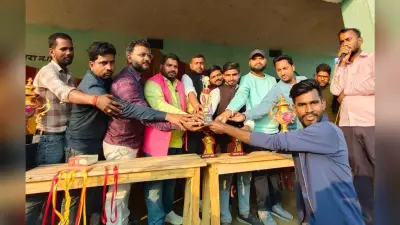 क्रिकेट टूर्नामेंट के फाइनल में जगदीशपुर विजेता, भंगहा उपविजेता