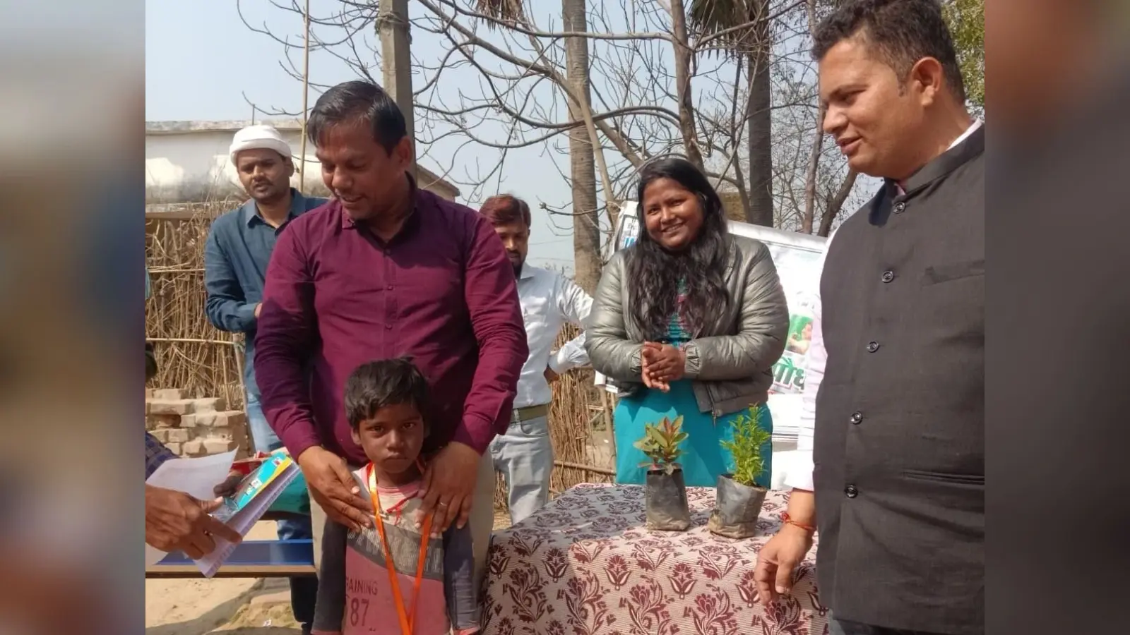 महरथ महादलित टोला के बच्चों को इनमामिट्स फाउंडेशन ने किया पुरस्कृत