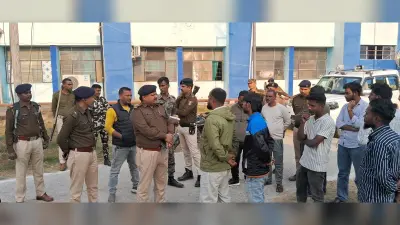 दो बाइकों की टक्कर में तीन युवकों की मौत, दो गंभीर