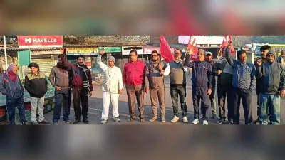 पिपरवार में हड़ताल का मिलाजुला असर, 65 प्रतिशत मजदूर काम पर रहे उपस्थित