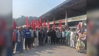 आम हड़ताल के समर्थन में जिला ऑटो एसोसिएशन ने किया प्रदर्शन