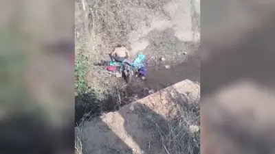 सड़क हादसे में बाइक सवार साला-बहनोई की मौत