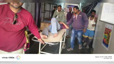 Giridih News :अनियंत्रित होकर बाइक गिरी, दो घायल