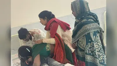 शादी के जश्न के बीच डीजे वाहन के नीचे दब कर किशोर की मौत