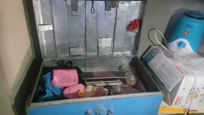 चोरों ने बंद घरों को बनाया निशाना, सोना व नकदी उड़ाया