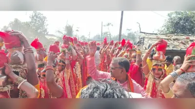 नवनिर्मित शिव मंदिर में प्राण प्रतिष्ठा को लेकर निकाली गयी कलश यात्रा