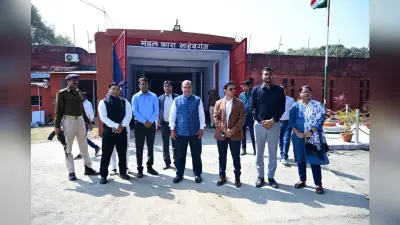 जेल मैनुअल के तहत बंदियों को मिलनेवाली सुविधाओं की जानकारी ली