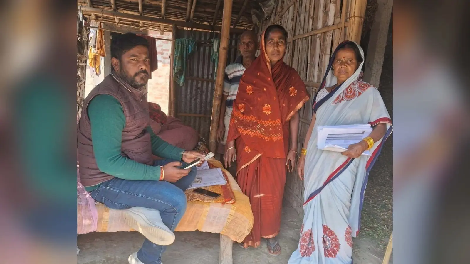 किसान फार्मर आईडी गांव में बना रहे हैं कर्मी