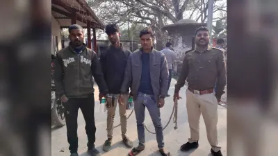 किसान ने बिजली मोटर चोरों को पकड़ पुलिस को सौंपा