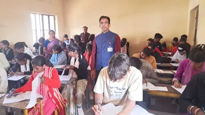 केंद्रों पर कड़ी निगरानी में हुई बोर्ड परीक्षा