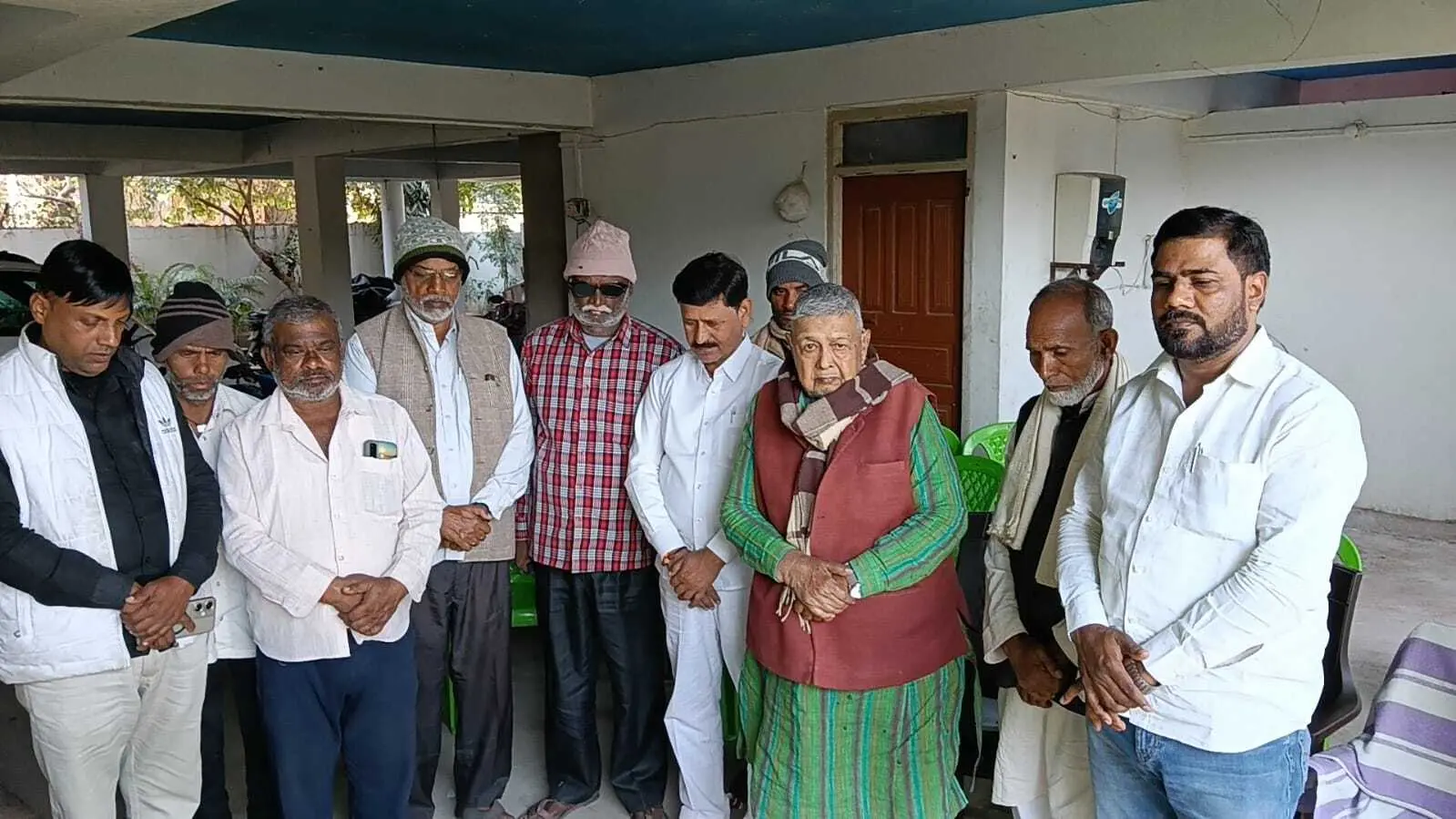 डीलर एसोसिएशन के प्रखंड अध्यक्ष के निधन पर शोकसभा