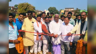 टेनिस बॉल क्रिकेट टूर्नामेंट के पहले मैच में झुलौना की टीम विजयी