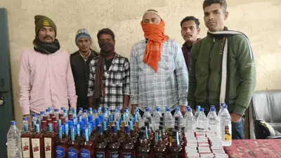 49.600 लीटर शराब के साथ दो तस्कर गिरफ्तार