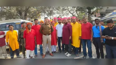 निकली बाबा भोले की भव्य बारात, भक्ति गीतों पर बेसुध होकर झूमे श्रद्धालु