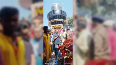 Giridih News :हरिहरधाम मंदिर में उमड़ा आस्था का सैलाब