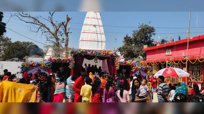 पालोजोरी में धूमधाम से निकली शिव बारात