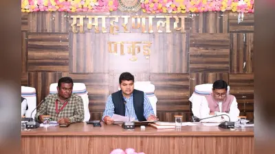 चुनाव : 20 तक मतदाता पर्ची का शत-प्रतिशत वितरण करें: डीसी