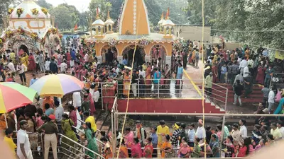 महाशिवरात्रि के दूसरे दिन लाखों श्रद्धालुओं ने की पूजा