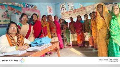आंगनबाड़ी केंद्रों पर टीएचआर का किया विरतण