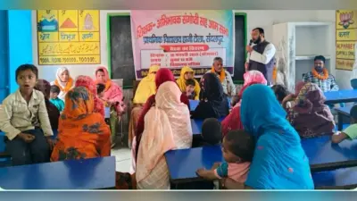 बच्चों को साफ ड्रेस पहना कर भेजें स्कूल