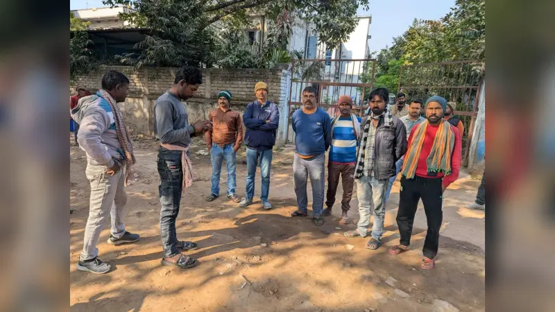छत की कुंडी से लटका मिला युवक का शव
