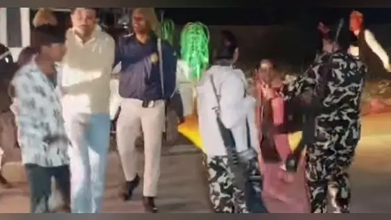 भतीजी के शादी कार्ड बांटते समय चाचा की मौत