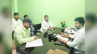 बीडीओ ने लंबित आवासों को जल्द पूरा करने का दिया अल्टीमेटम