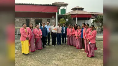 स्कूली छात्रों का विशेषज्ञ कर रहे मार्गदर्शन, दे रहे आवश्यक सलाह