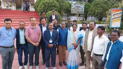 Seraikela Kharsawan News : विस्थापितों के हक के लिए उतरीं सांसद जोबा माझी