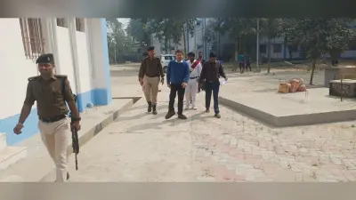 ईवीएम/वीवीपैट वेयर हाउस का डीएम ने किया निरीक्षण