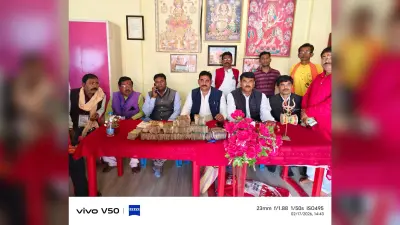 गोरखपुर धाम में महाशिवरात्रि पर श्रद्धालुओं ने दिल खोलकर की दान